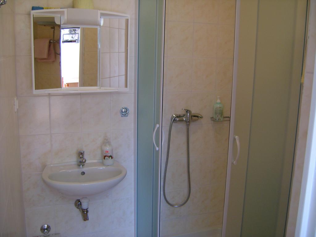 Apartment For Holidays In Пула Номер фото